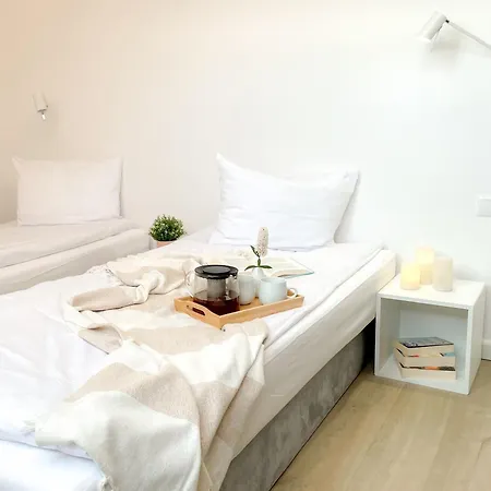 Miedzy Wodami 招待所 3*