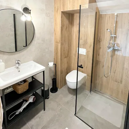 Pensjonat Między Wodami 3*