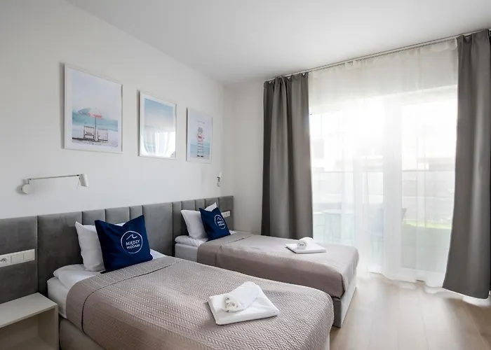 Miedzy Wodami ゲストハウス ミエンジボジェ